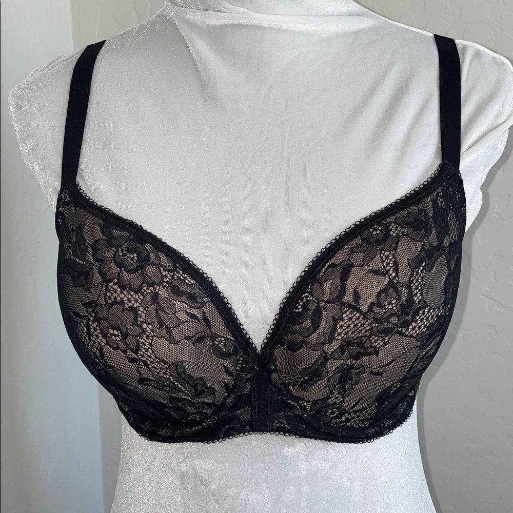 Wacoal Finesse black lace bra, size 36D, EUC